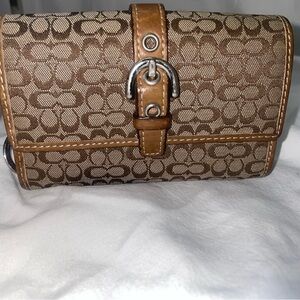 Coach Soho Vintage Mini C Signature Wallet EUC